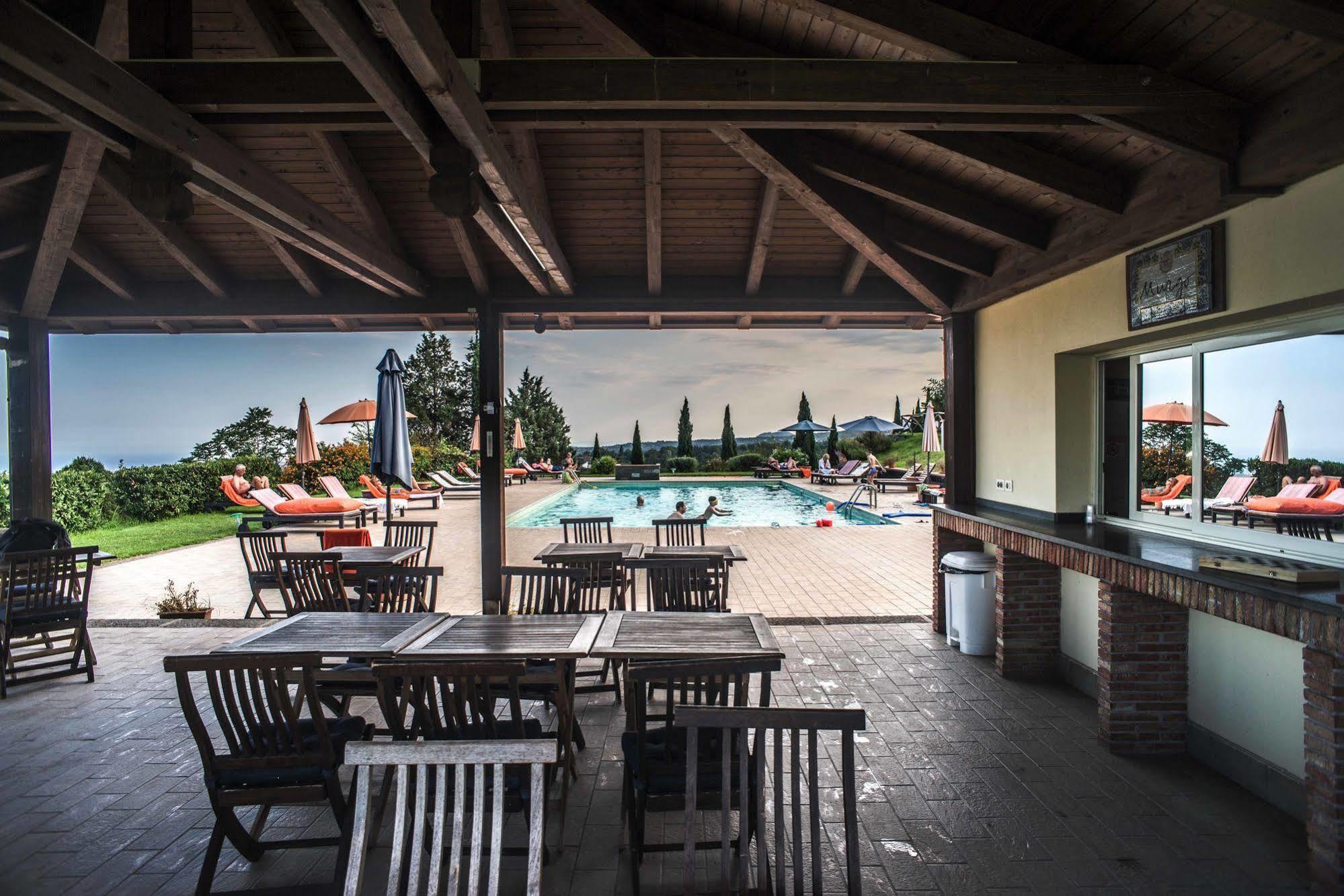 Agriturismo Tenuta San Michele Санта-Венерина Экстерьер фото